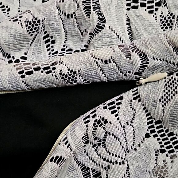 Lovers + Friends Lace Embroidered Cream Cut Out Bodycon Dress Small - Picture 6 of 11